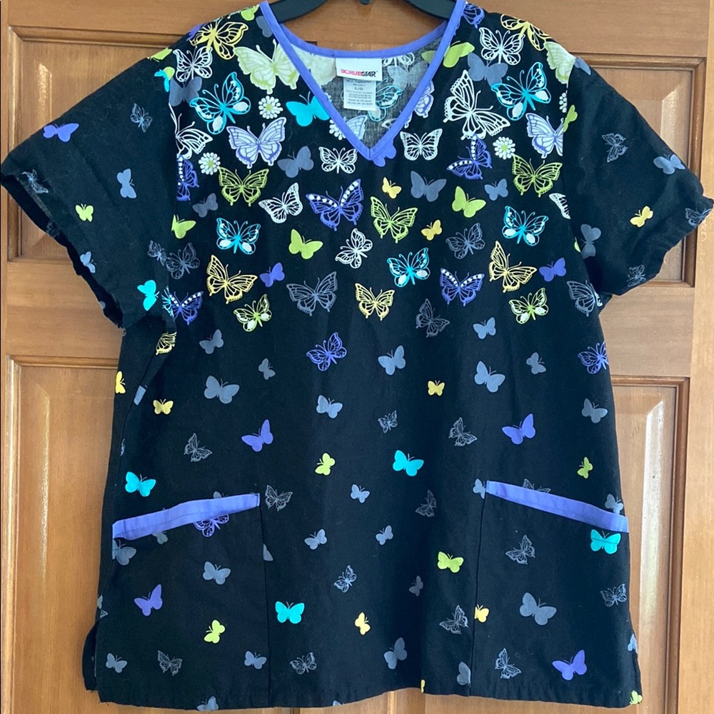 Butterfly Print V-Neck Nursing Scrub Top - Black with Blue & Green Butterflies